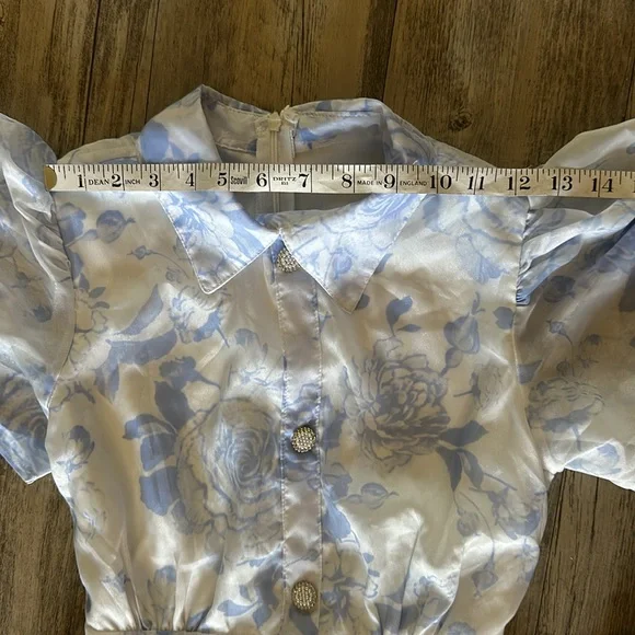 SOLD White and blue floral dress - Picture 4 of 10